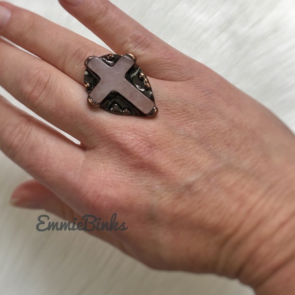 New Genuine Rose Quartz & Copper Cross Statement Ring - Picture 8 of 16